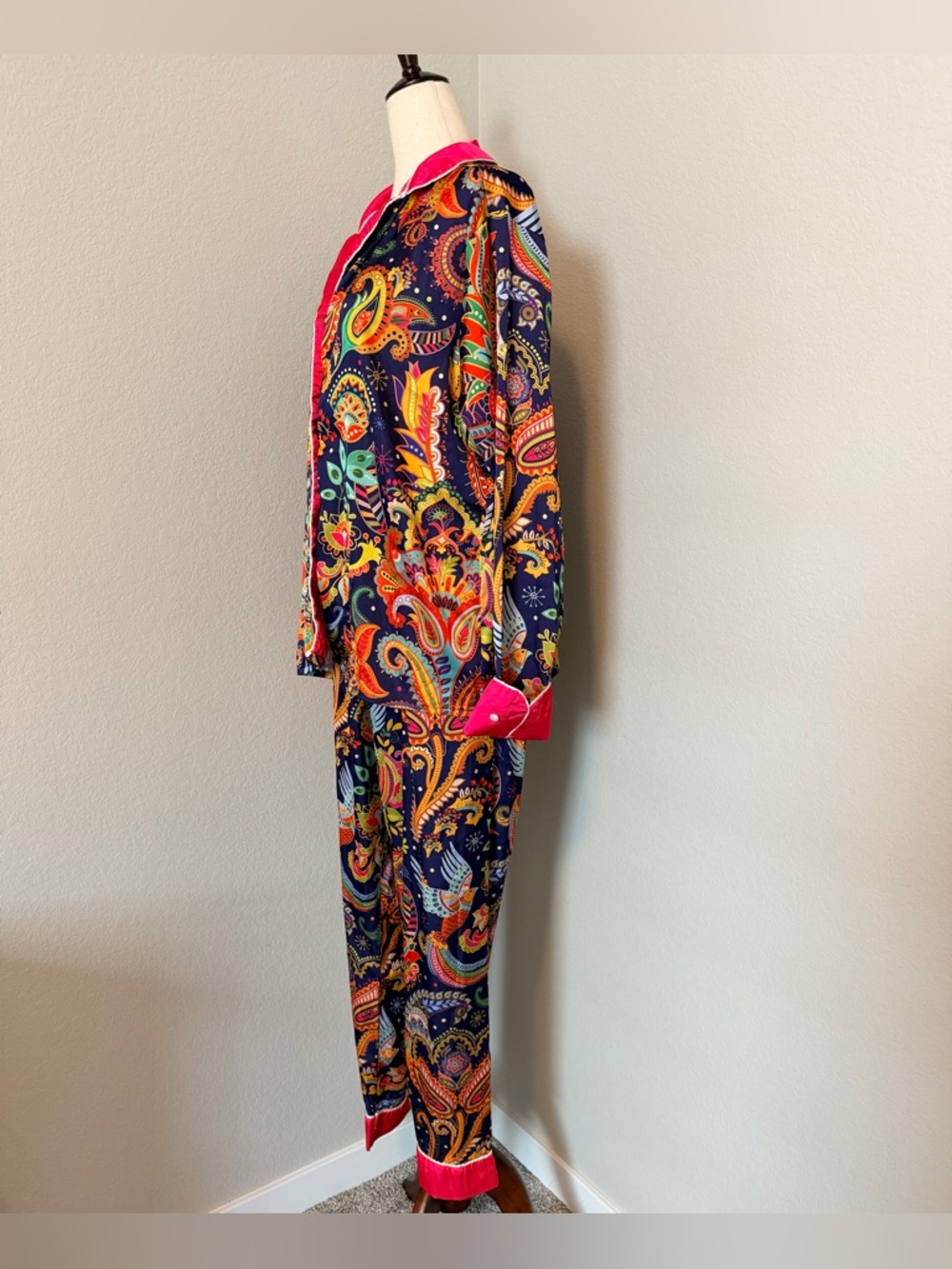Averie two-piece pajama set - Picture 4 of 11